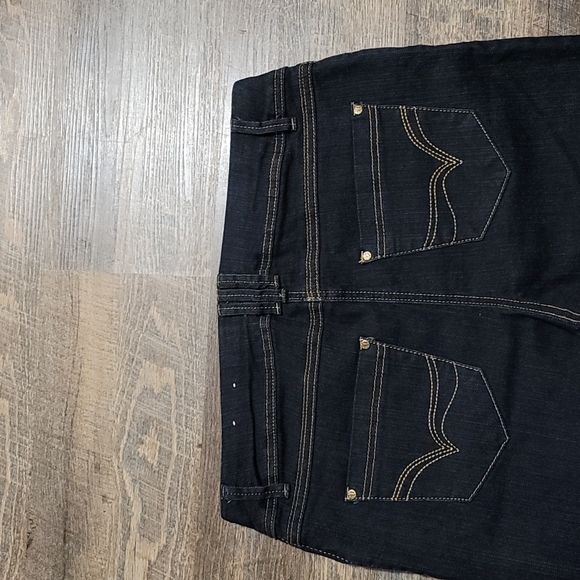 Like New Capri style jeans siz 14 made by D/C faded look mid leg Savvy dark blue - Picture 12 of 16